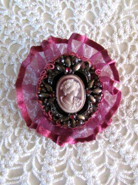 VINTAGE CAMEO of REGENCY LADY w SCROLLWORK SURROUND & BURGUNDY RUFFLED RIBBON